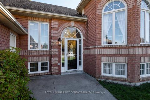 Photo 2 at 701 Happy Vale Drive E, Alcona, Innisfil