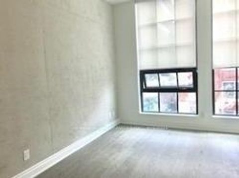 Photo 4 at 205 - 608 Richmond Street W, Waterfront Communities C1, Toronto