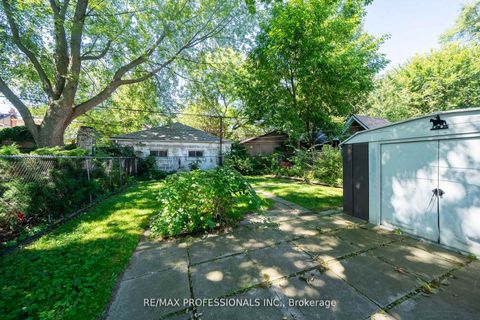 Photo 34 at 24 Queens Avenue, Mimico, Toronto