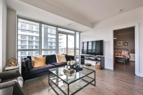 Photo 12 at 1709 - 55 SPEERS Road, QE Queen Elizabeth, Oakville