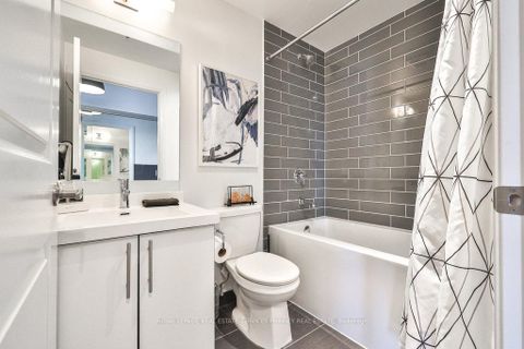 Photo 31 at 1709 - 55 SPEERS Road, QE Queen Elizabeth, Oakville