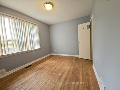 Photo 8 at 30 Golfwood Heights, The Westway, Toronto