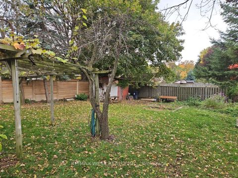 Photo 17 at 30 Golfwood Heights, The Westway, Toronto