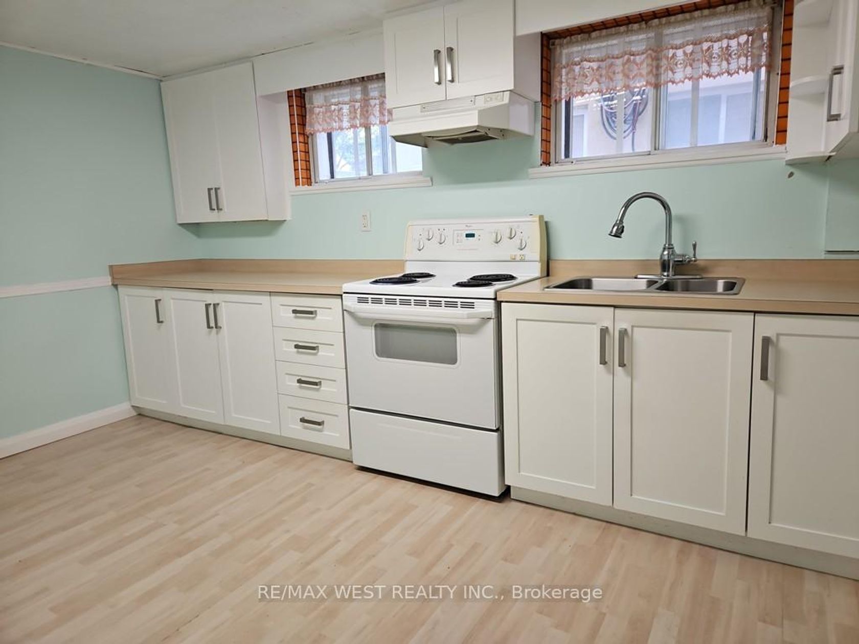 Photo 13 at 30 Golfwood Heights, The Westway, Toronto Photo 13 at 30 Golfwood Heights, The Westway, Toronto