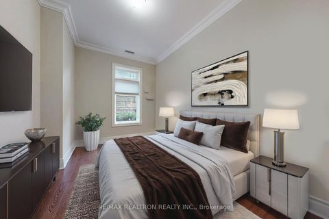 Photo 8 at 123 - 80 Burns Boulevard N, King City, King