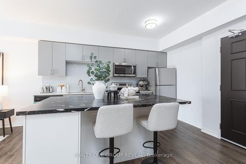 Photo 4 at 417 - 290 Liberty Street N, Bowmanville, Clarington