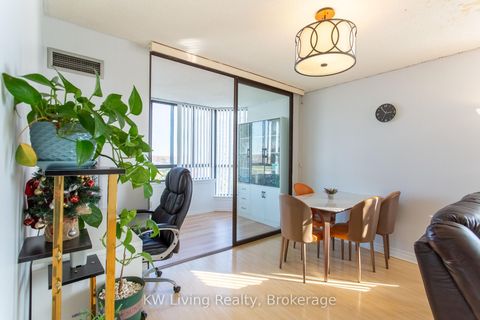 Photo 10 at 924 - 75 Bamburgh Circle, Steeles, Toronto