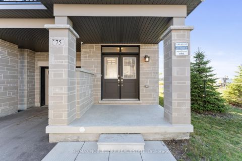 Photo 8 at 75 Holyrood Crescent, Kleinburg, Vaughan