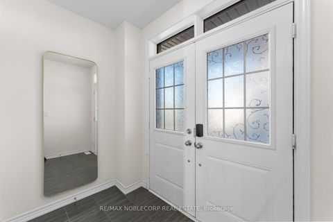 Photo 9 at 75 Holyrood Crescent, Kleinburg, Vaughan