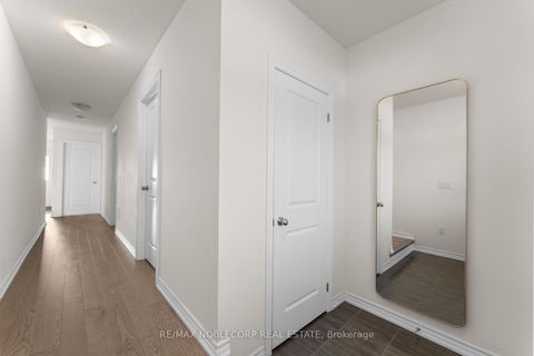 Photo 10 at 75 Holyrood Crescent, Kleinburg, Vaughan