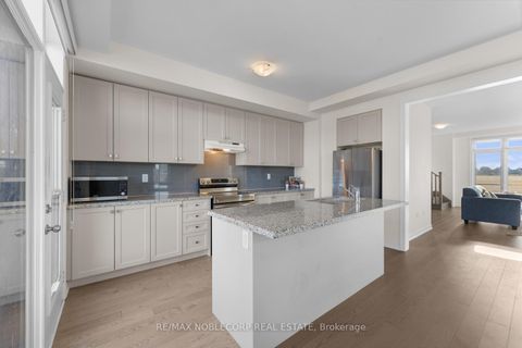 Photo 20 at 75 Holyrood Crescent, Kleinburg, Vaughan