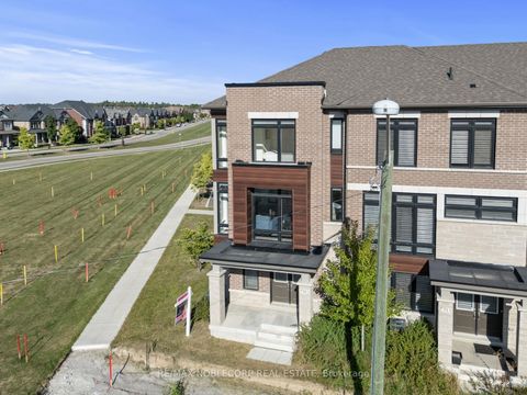 Photo 48 at 75 Holyrood Crescent, Kleinburg, Vaughan