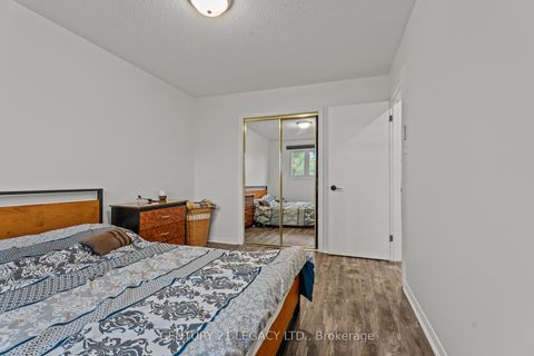 Photo 17 at 299 PINEGROVE Road, WO West, Oakville