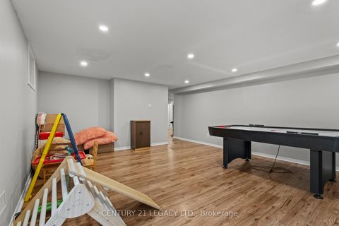 Photo 23 at 299 PINEGROVE Road, WO West, Oakville