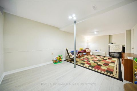 Photo 24 at 87 River Oaks Boulevard W, RO River Oaks, Oakville