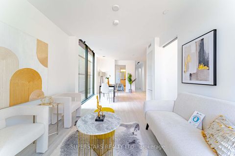 Photo 3 at 717 - 195 McCaul Street, Chinatown, Toronto