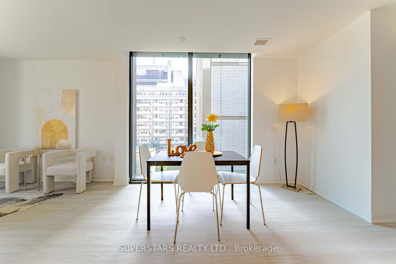 Photo 7 at 717 - 195 McCaul Street, Chinatown, Toronto Photo 7 at 717 - 195 McCaul Street, Chinatown, Toronto