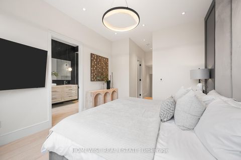 Photo 16 at 20 Clovelly Avenue, Oakwood Village, Toronto