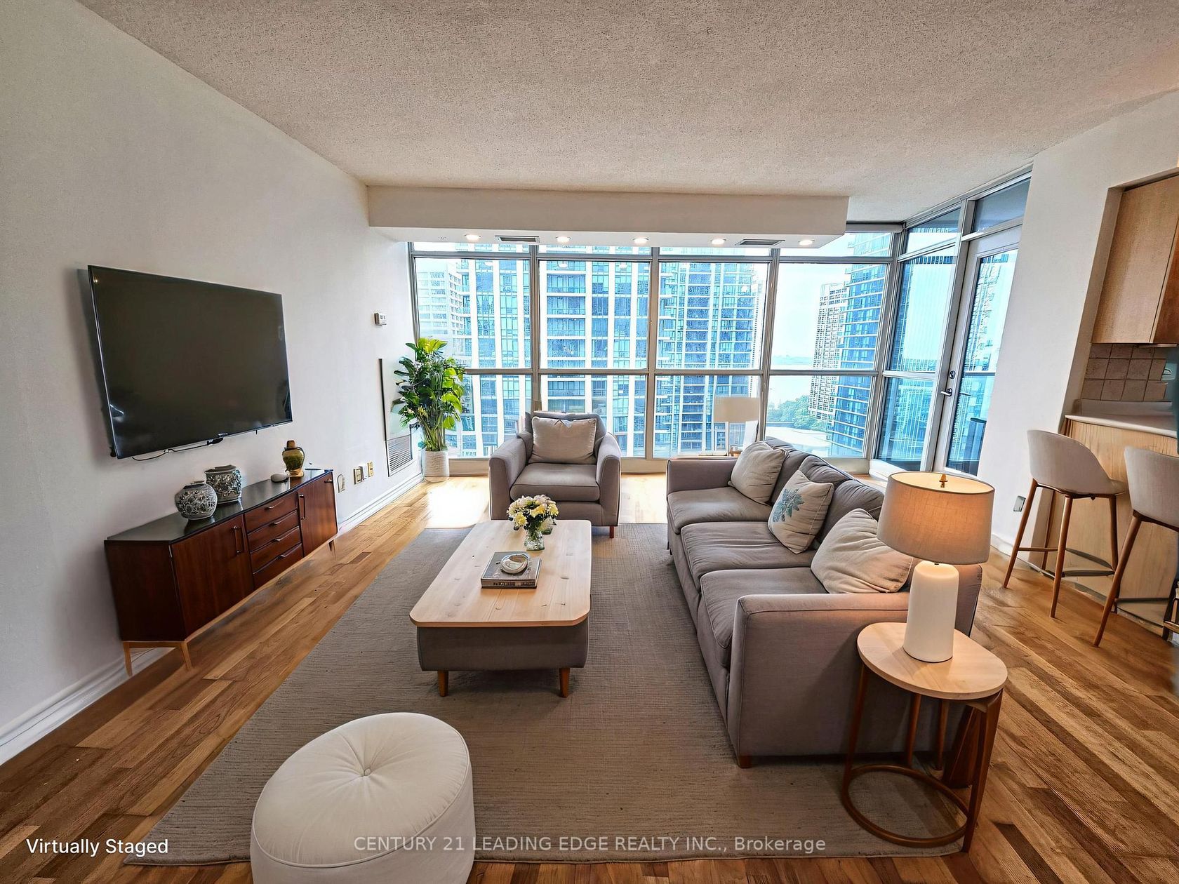 Photo 5 at 2212 - 18 Yonge Street, Waterfront Communities C1, Toronto Photo 5 at 2212 - 18 Yonge Street, Waterfront Communities C1, Toronto