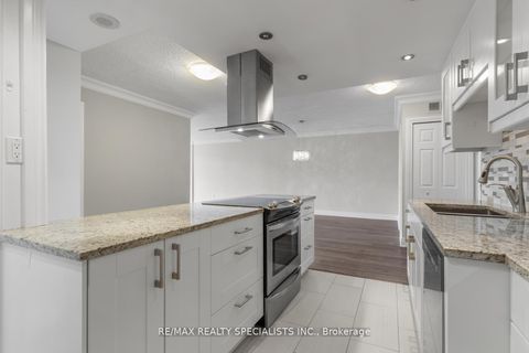 Photo 8 at 803 - 820 Burnhamthorpe Road, Markland Wood, Toronto