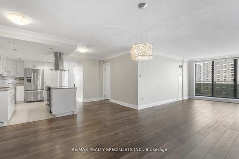 Photo 9 at 803 - 820 Burnhamthorpe Road, Markland Wood, Toronto