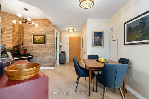 Photo 4 at 622 - 38 Howard Park Avenue, Roncesvalles, Toronto