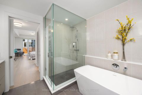 Photo 23 at 415 - 155 Merchants' Wharf, Waterfront Communities C8, Toronto