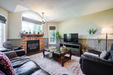 Photo 23 at 2193 Meadowland Drive, RO River Oaks, Oakville