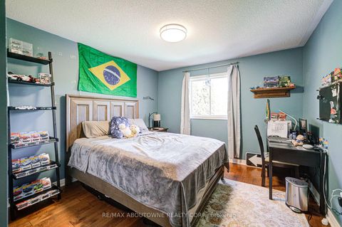 Photo 28 at 2193 Meadowland Drive, RO River Oaks, Oakville