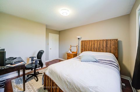 Photo 33 at 2193 Meadowland Drive, RO River Oaks, Oakville