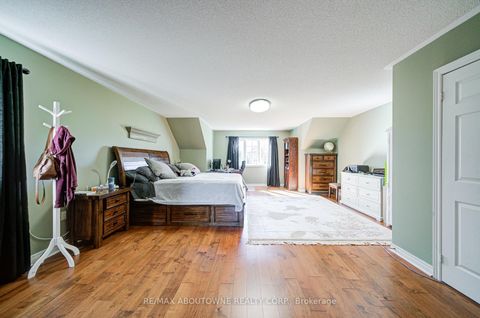 Photo 35 at 2193 Meadowland Drive, RO River Oaks, Oakville