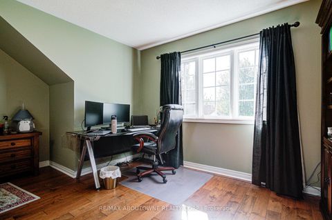 Photo 39 at 2193 Meadowland Drive, RO River Oaks, Oakville