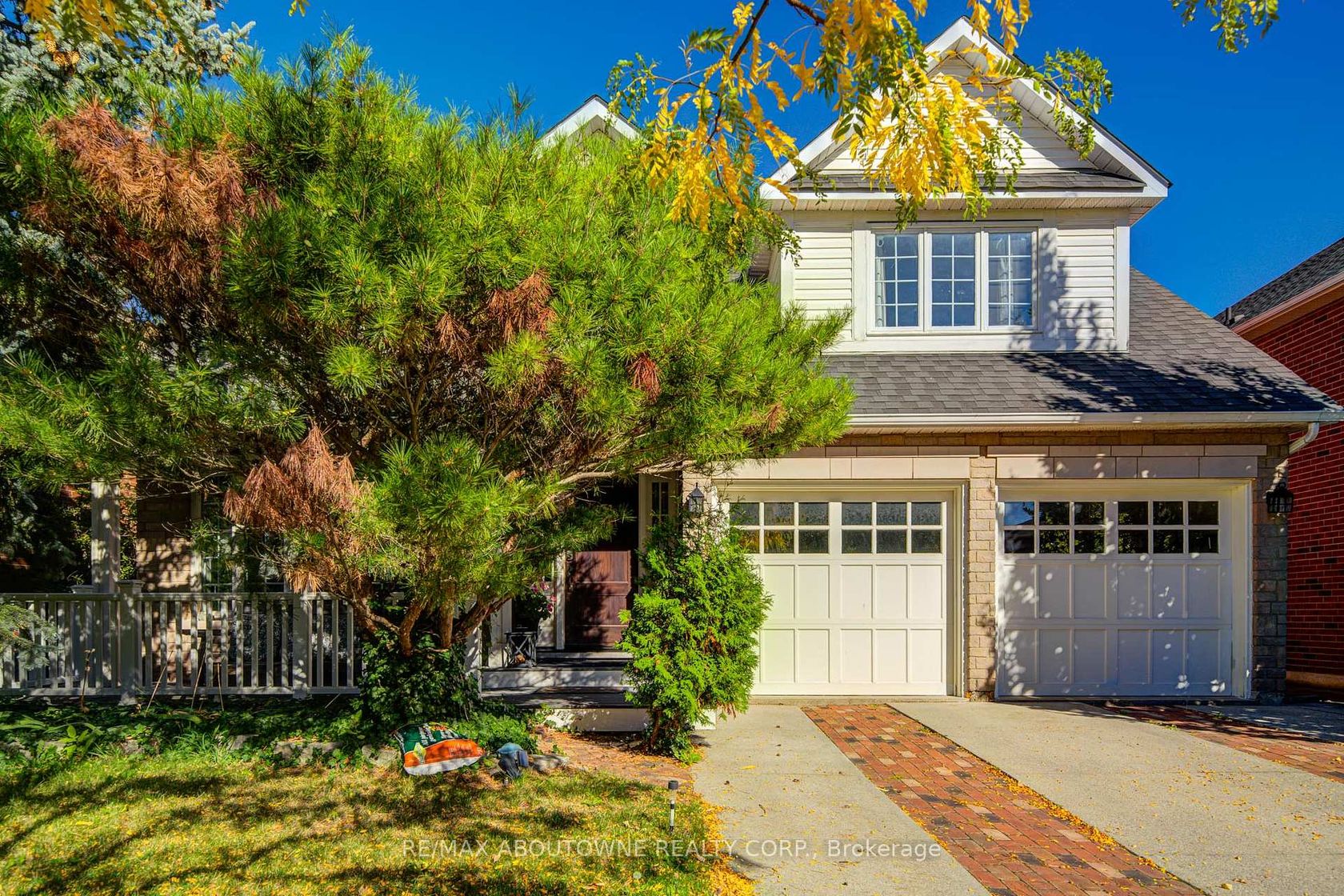 2193 Meadowland Drive, RO River Oaks, Oakville 