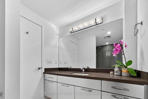 Photo 32 at Ph05 - 2910 Highway 7 Road, Concord, Vaughan