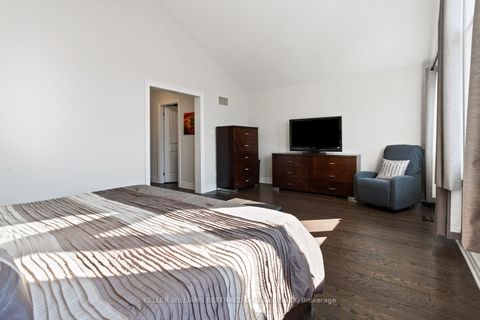 Photo 19 at 58 Wells Orchard Crescent, King City, King