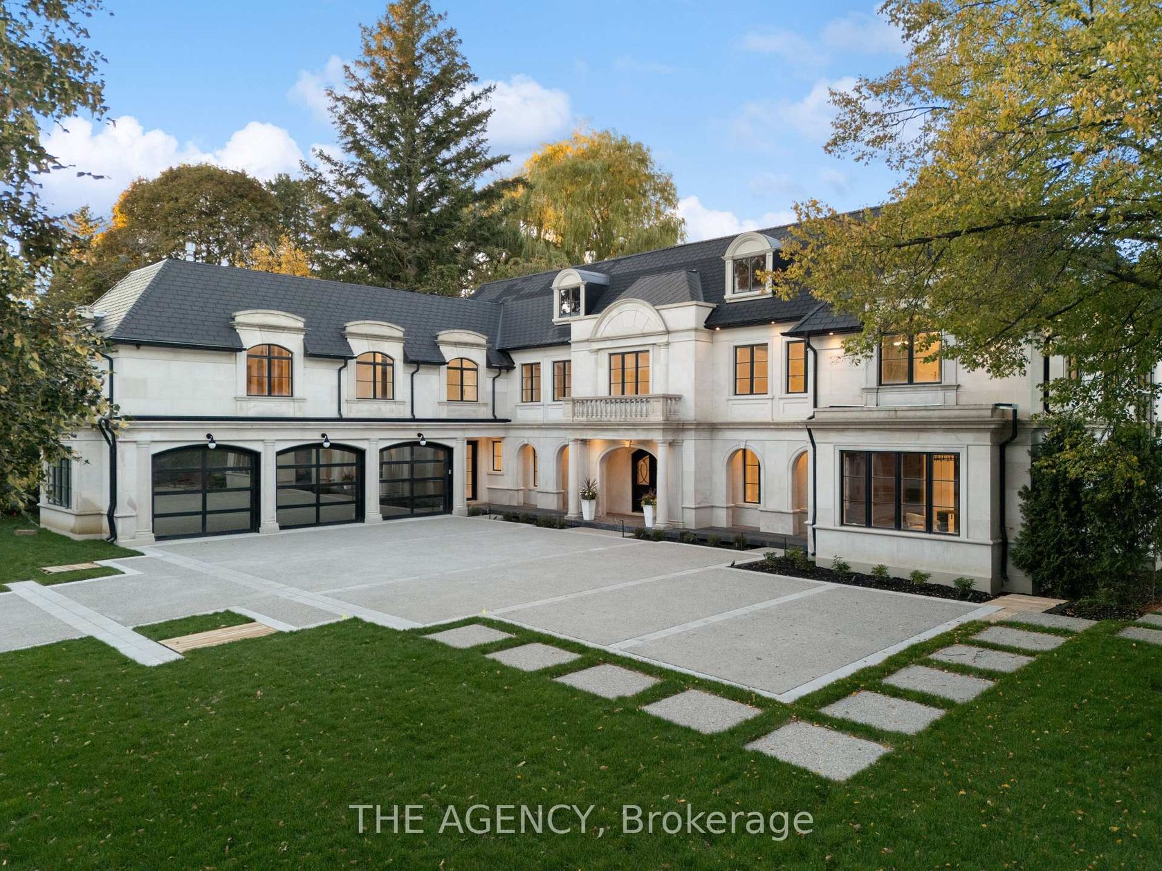 100 Bayview Ridge, York Mills, Toronto 