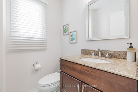 Photo 18 at 37 Lansbury Court, Yorkhill, Vaughan Photo 18 at 37 Lansbury Court, Yorkhill, Vaughan