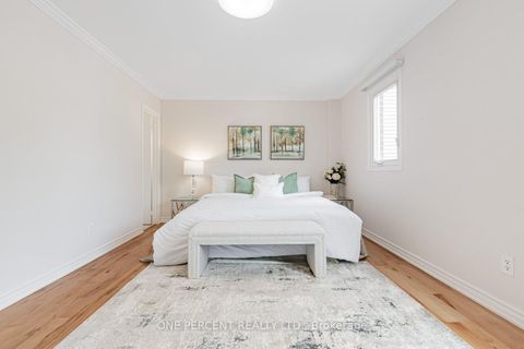 Photo 19 at 37 Lansbury Court, Yorkhill, Vaughan Photo 19 at 37 Lansbury Court, Yorkhill, Vaughan