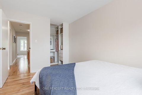 Photo 24 at 37 Lansbury Court, Yorkhill, Vaughan Photo 24 at 37 Lansbury Court, Yorkhill, Vaughan