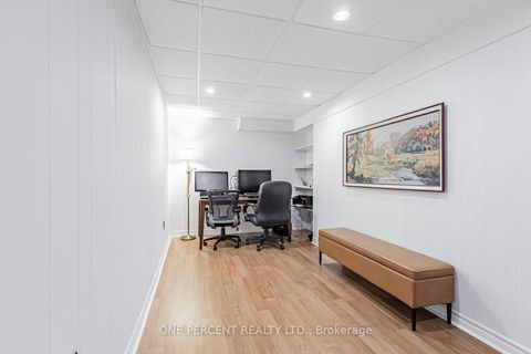 Photo 29 at 37 Lansbury Court, Yorkhill, Vaughan