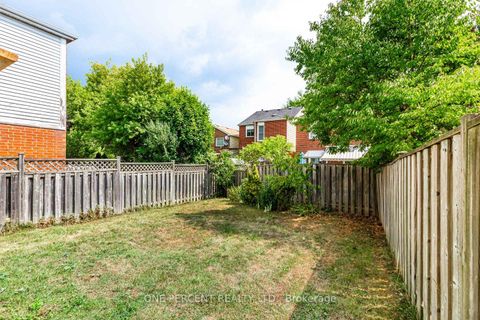 Photo 38 at 37 Lansbury Court, Yorkhill, Vaughan Photo 38 at 37 Lansbury Court, Yorkhill, Vaughan