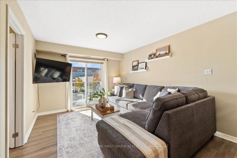 Photo 11 at 132 Aspen Springs Drive, Bowmanville, Clarington