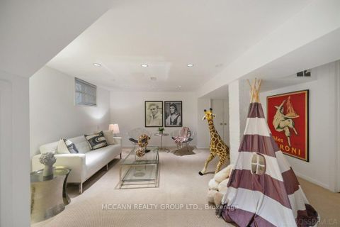 Photo 36 at 43 Sherwood Avenue, Mount Pleasant East, Toronto