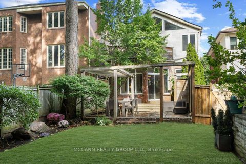 Photo 43 at 43 Sherwood Avenue, Mount Pleasant East, Toronto