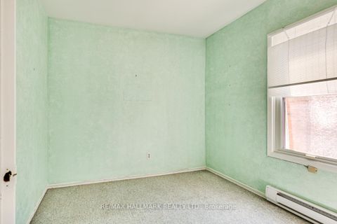 Photo 12 at 5 Bowmore Road, Woodbine Corridor, Toronto