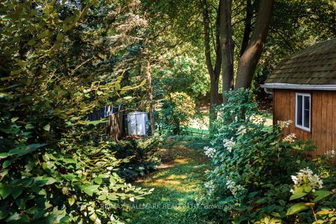 Photo 21 at 5 Bowmore Road, Woodbine Corridor, Toronto