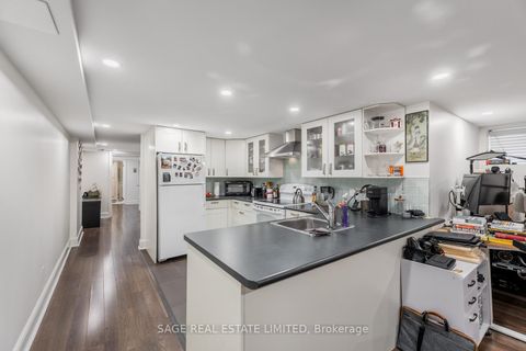 Photo 36 at 1208 Avenue Road, Lawrence Park South, Toronto