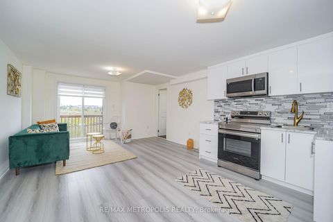 Photo 2 at 11 Yacht Drive, Bowmanville, Clarington