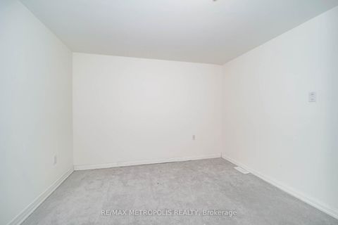 Photo 7 at 11 Yacht Drive, Bowmanville, Clarington