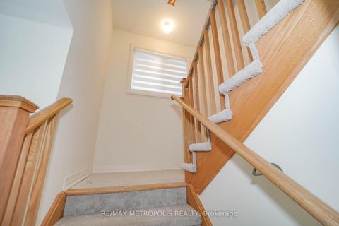 Photo 9 at 11 Yacht Drive, Bowmanville, Clarington